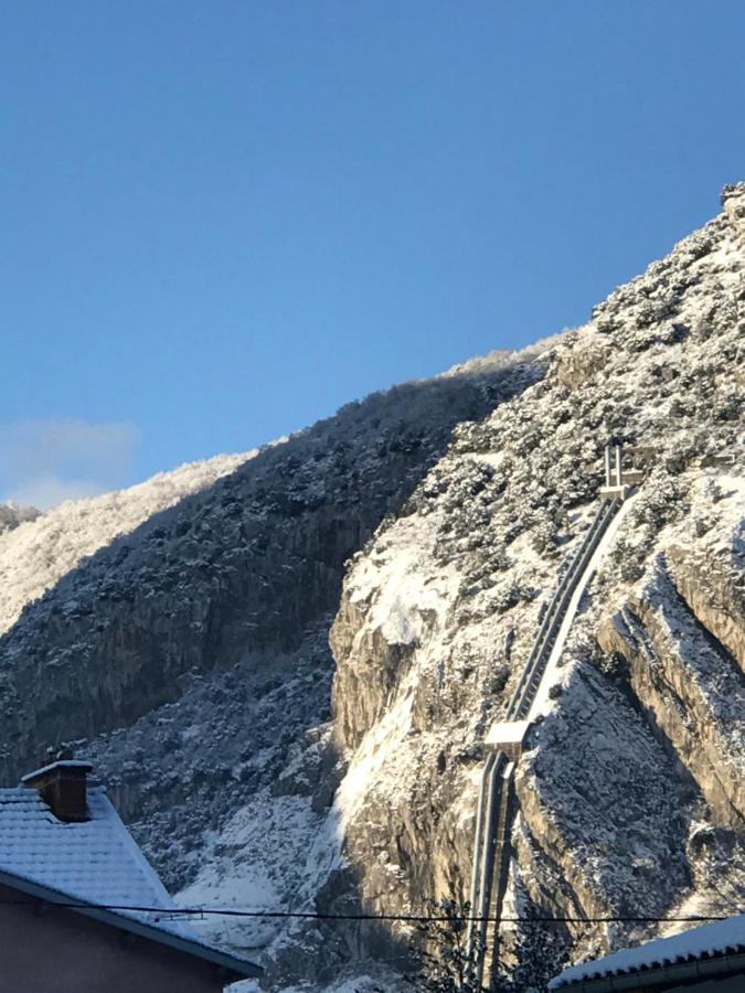 Appartement A Tarascon Sur Ariege Le Sabart Exteriér fotografie